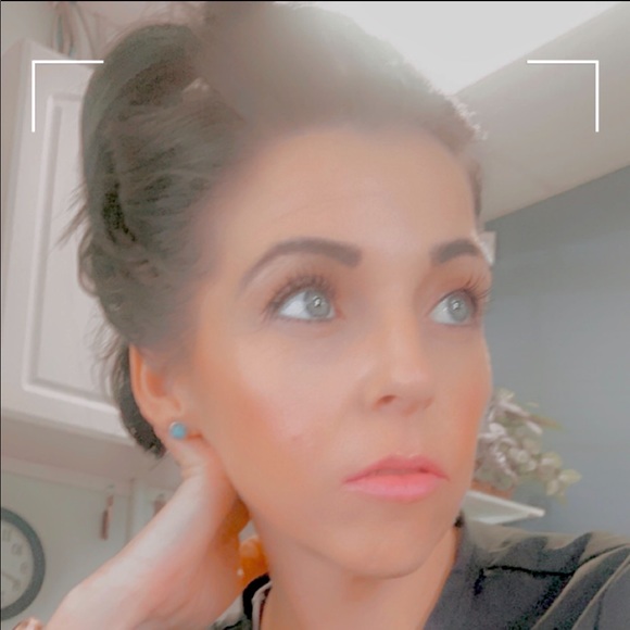 Meet your Posher, Jessica - Picture 4 of 9